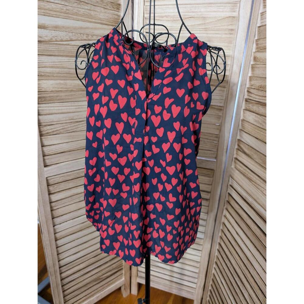 Dalia‎ Collection Shirt Size Small Hearts Print Top Valentine's Day